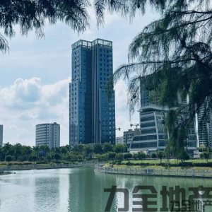 文一中心