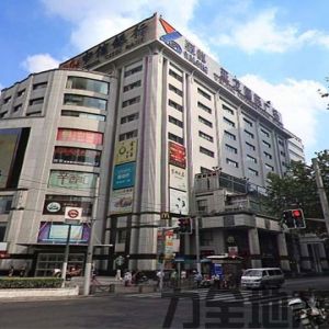 亚龙国际广场
