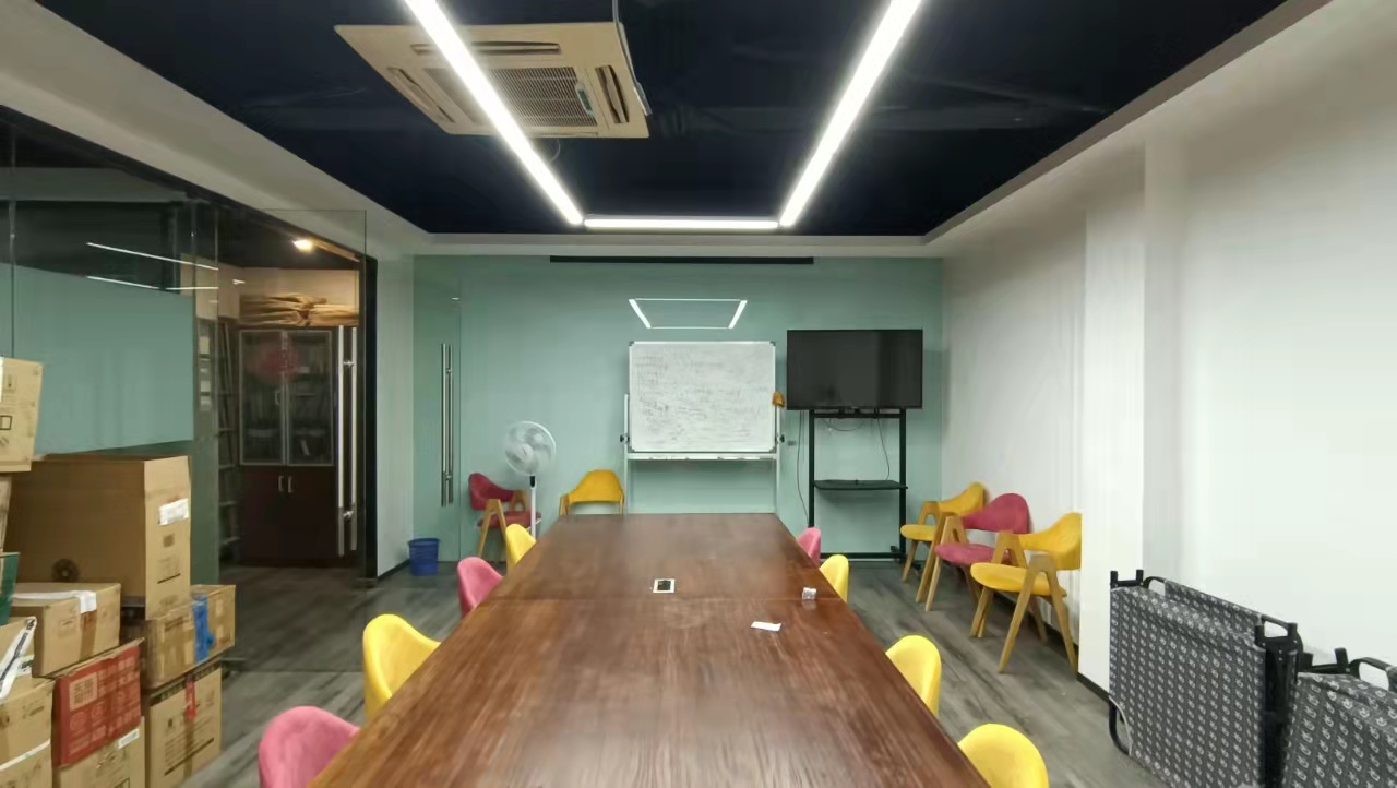 虹口足球场创意园 德必运动loft 600平精装修 办公室选址(图2)