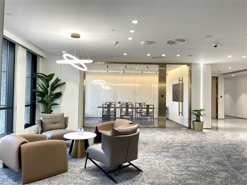  珠江创意中心200平新装带家具限时特惠拎包办公(图2)